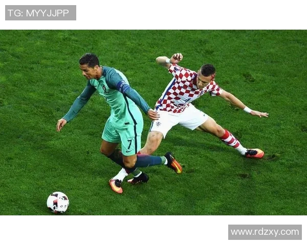 意大利队全力以赴备战欧洲杯展现团队精神与战术创新