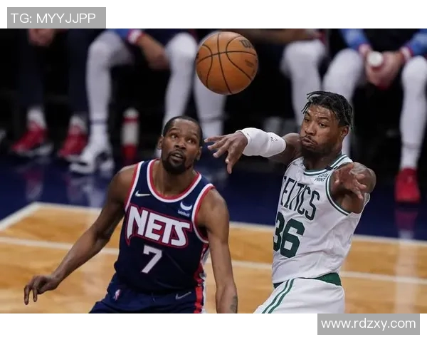 篮网队拉开比分，顺利晋级东部半决赛