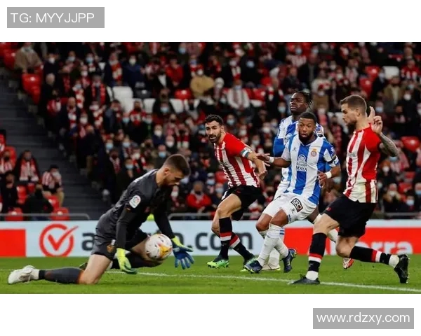 西甲联赛首轮战火重燃，马竞主场失利，巴萨不敌毕尔巴鄂引发热议