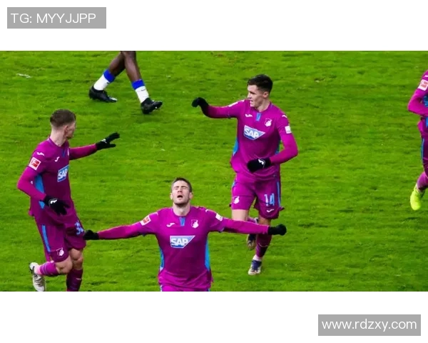 许勒塞青年擒下柏林赫塔，大放异彩闯入胜利列车